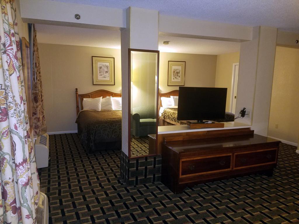 Americas Best Value Inn-Winnsboro Exterior photo