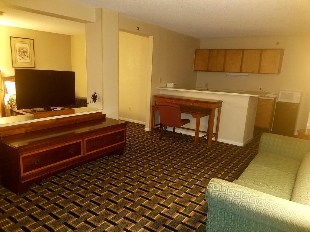 Americas Best Value Inn-Winnsboro Exterior photo