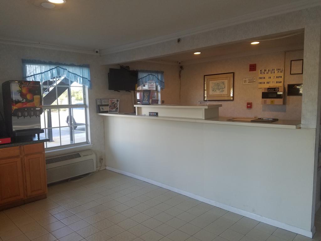 Americas Best Value Inn-Winnsboro Exterior photo